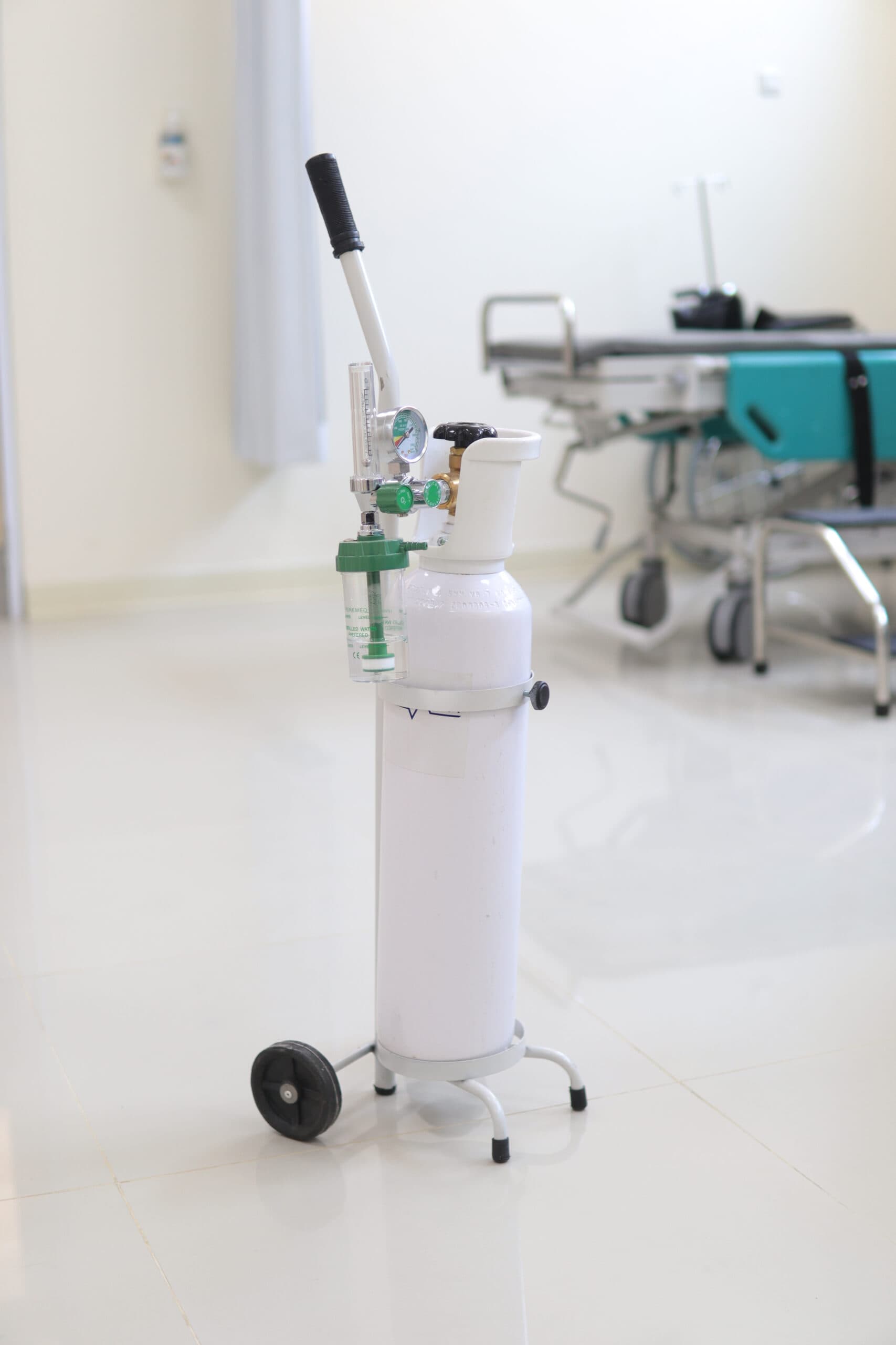 Why Oxygen Cylinder Price Vary Across Pakistan